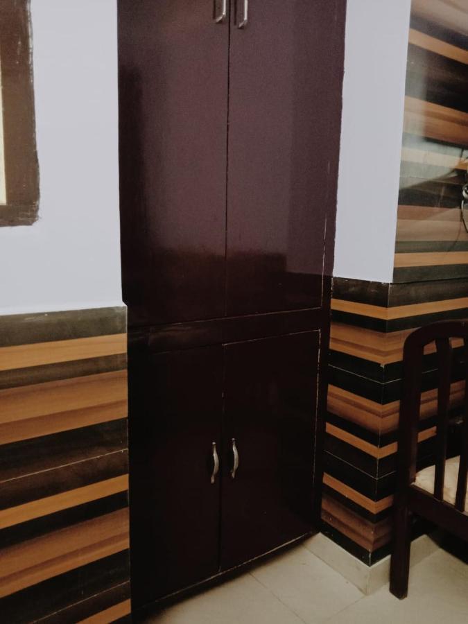 新德里 Perfect Palace酒店 外观 照片